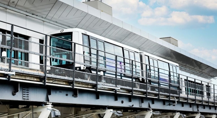 Skyline Bahn Frankfurt Foto Fraport