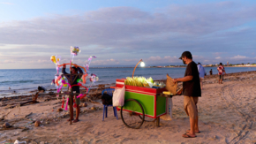 Indonesien Bali Strandhändler