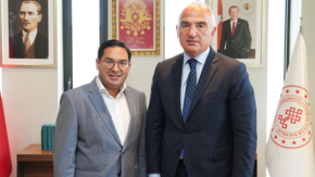 SMG Karaca Minister Foto Schmetterling