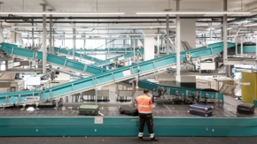 Flughafen zürich gepäck sortieranlage Foto Flughafen zürich