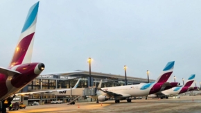 Eurowings am BER Foto Eurowings